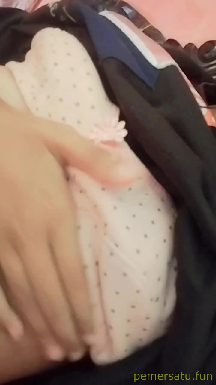 P12 Ria Amanda Masih Pakai Miniset Dan Baju Tidur Pap Tetek