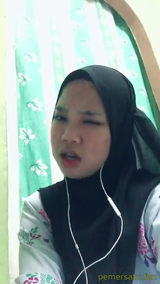 P136 Nurul Syafina Jilbab Pap Tetek