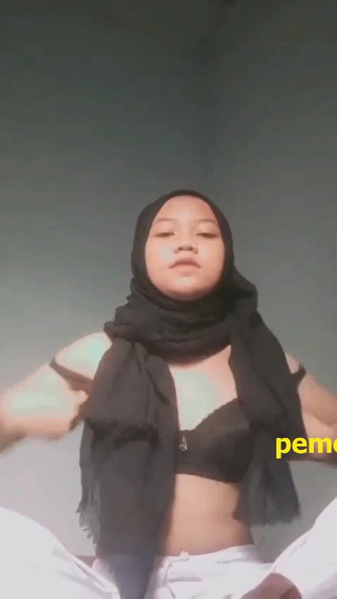 Copy-merged-1683027526563 Jilbab Bocil 18yo Suka Colmek Pap Susu P7 - Copy -