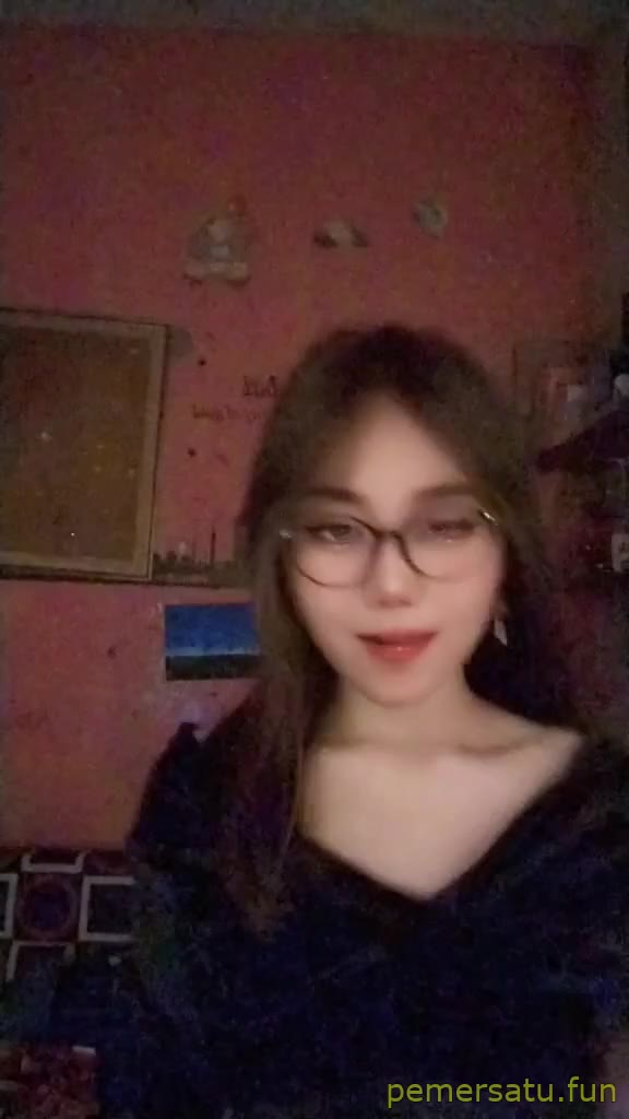 P53 Abg Lugu Berkacamata Bernama Cindy Yang Viral Di Tiktok