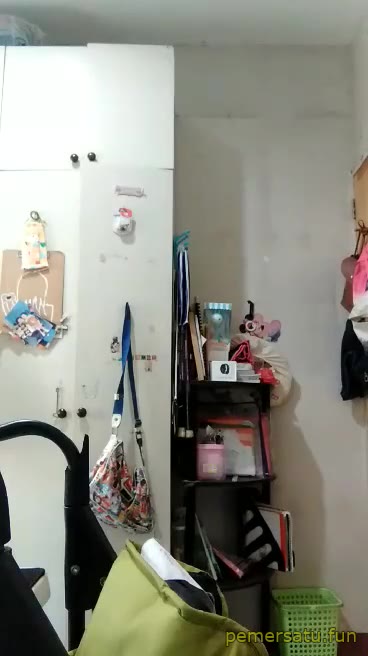 P5 Anna Kristina Ylaya Tobrut Kacamata Mov