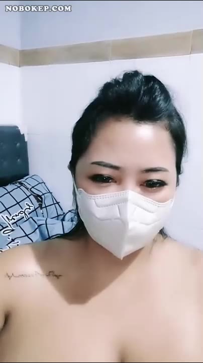 Thumbnail untuk Bokep Indo Tante Montok Susu Gede Buah Pepaya