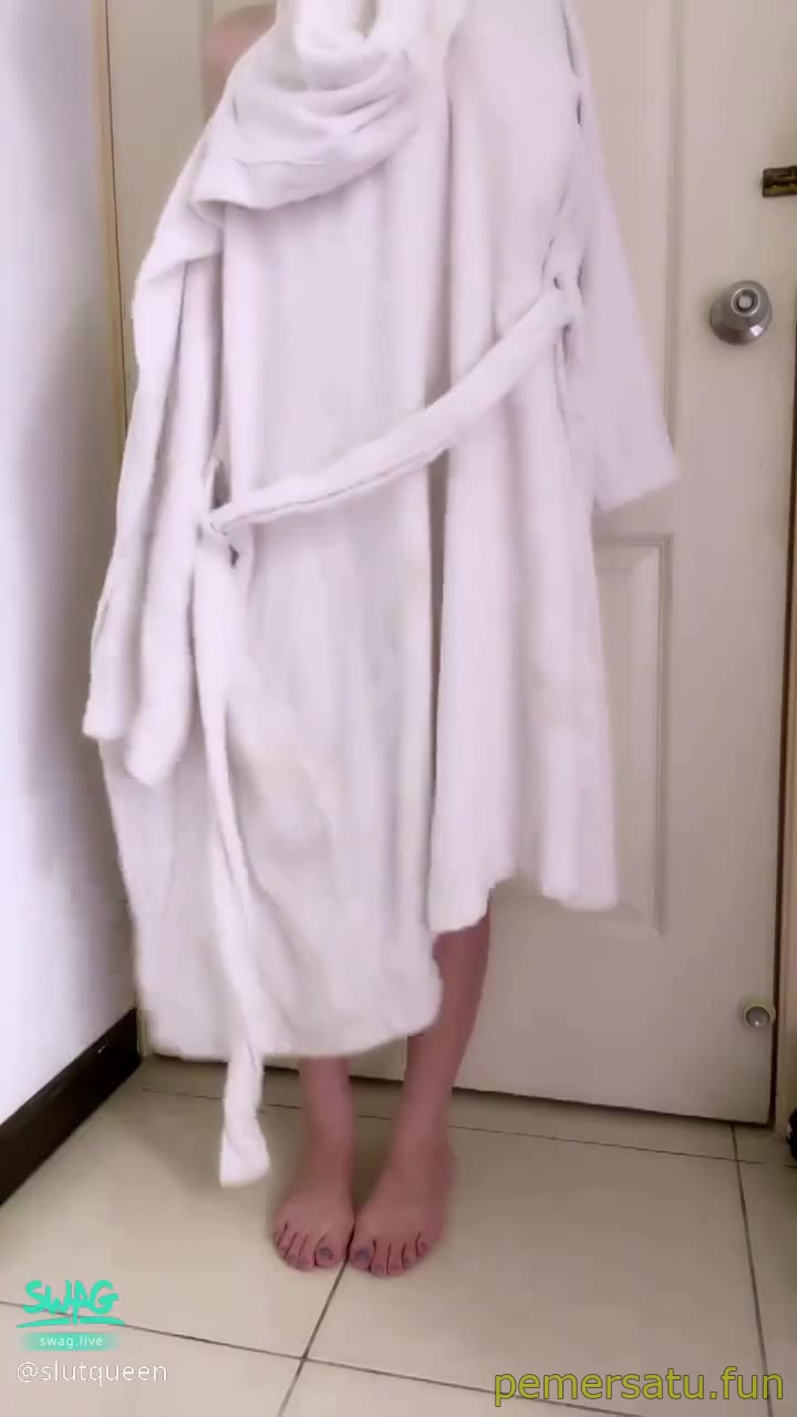 P10 Swag Slut Queen 