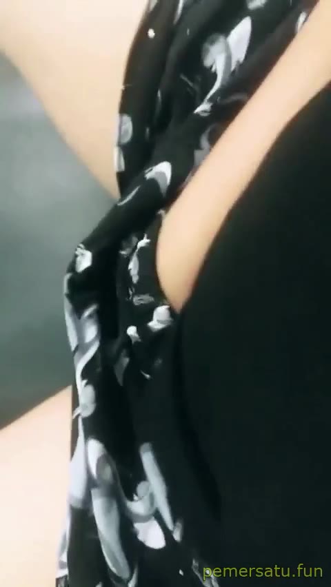 P9 Mella ABG 18yo Sange Sama Pisang