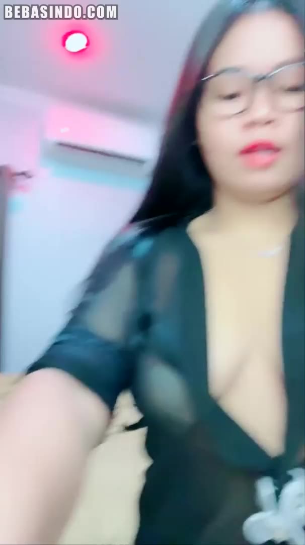 Thumbnail untuk Bokep Mango Live Julia Montok Semok Bokepsin Com 1