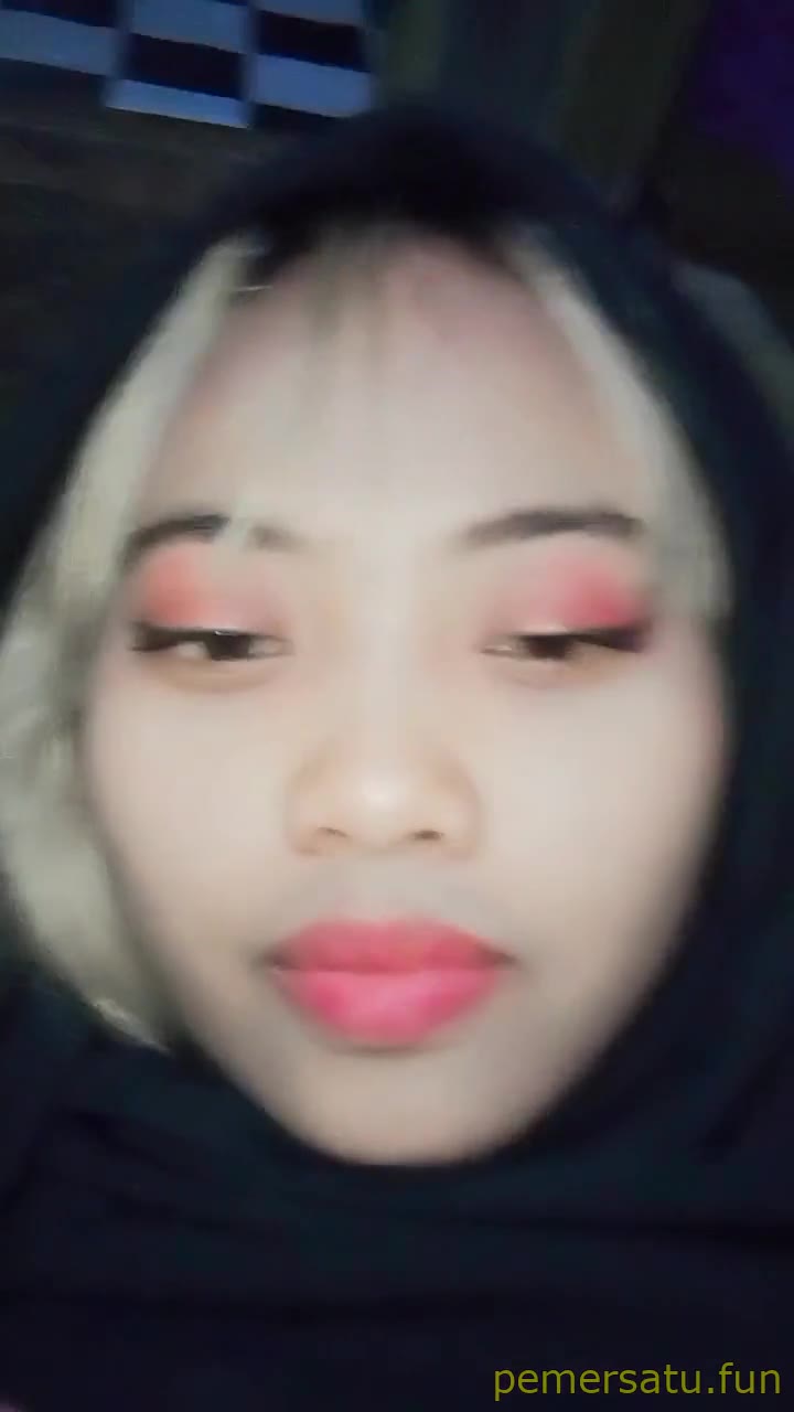 P31 Silvia Abg 18yo Memek Rapet Video Disebar Tukang Becak