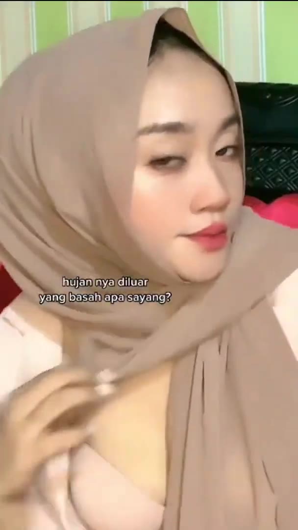 TOK KUMPULAN TIK TOK HOT HIJAB PAMER TET3 YANG LAGI VIRAL ID @babyca666 AKA AAACAYANG PART 2 - TIK