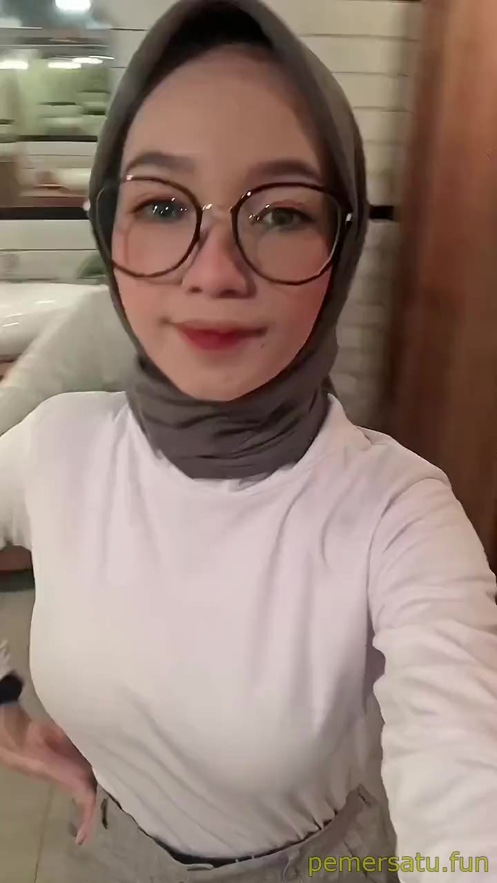 P18 Trakteer Fadhilarzk Hijab Sange Viral