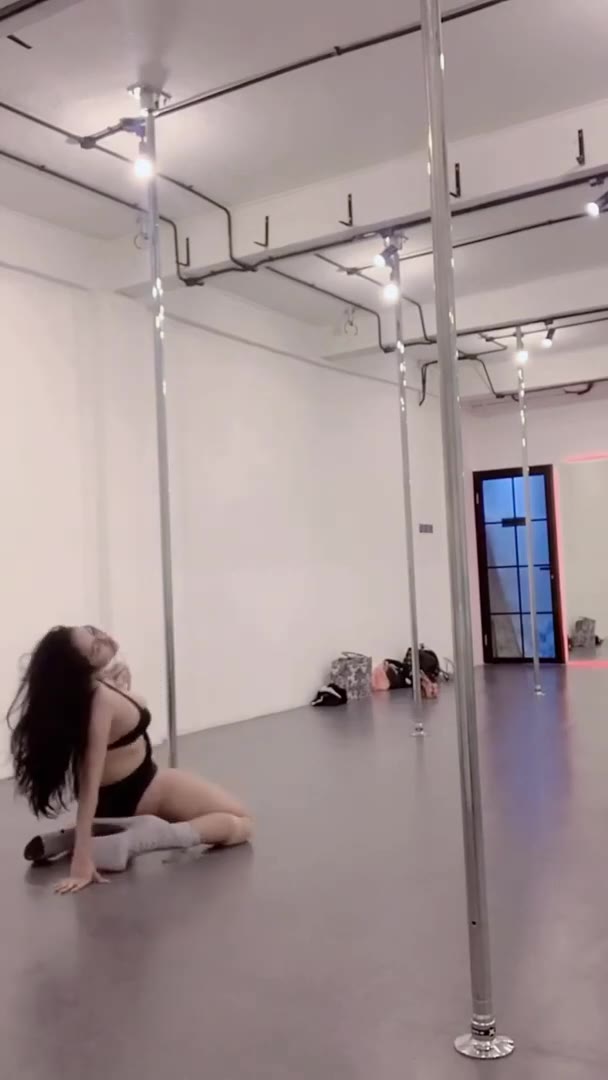Thumbnail untuk Goyangan Dan Dansanya Makin Gila Pamela Safitri Www