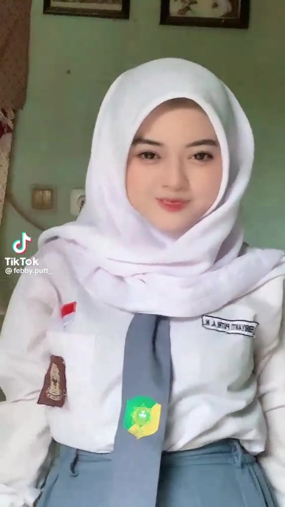 P2-merged-1683639338649 Vcs Sama Abg Sma Tiktoker Pamer Susu