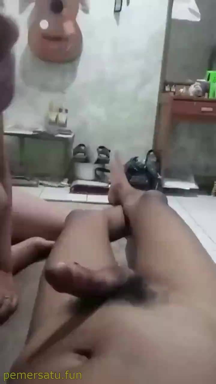 P7 Erika Esema 18yo Abg Sange