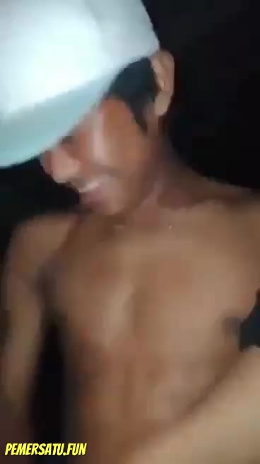 Disodok Entot Rame Rame Ceweknya Abg 18yo Masih Sempit Sukanya