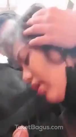 Thumbnail untuk Siswi Cipokan Terus Sepong Kontol Simontok Live Lulustream