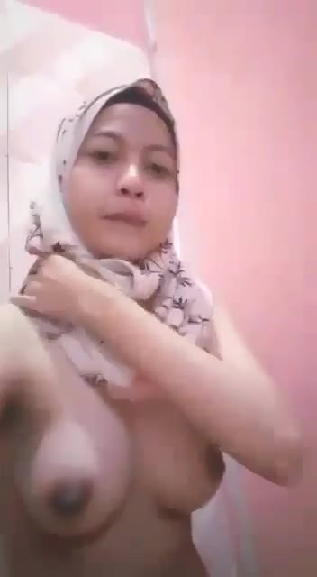 Thumbnail untuk Mahasiswi Malang Lagi Unboxing Video colmek Lokal Bangsa
