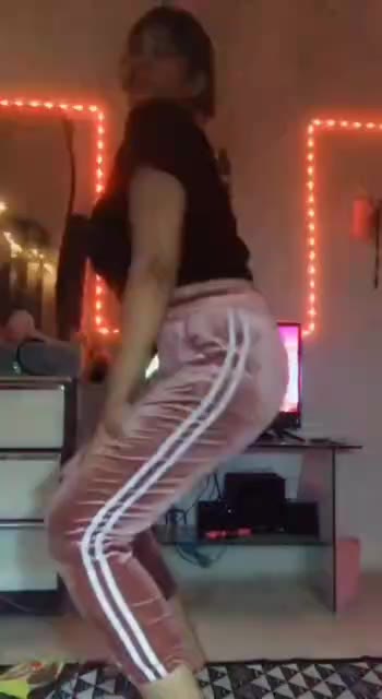 136 VID 20220205 062804