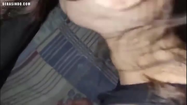 Thumbnail untuk Bokep Ngewe Tarik Rambut Pacar Lagi Tidur Bokepsin