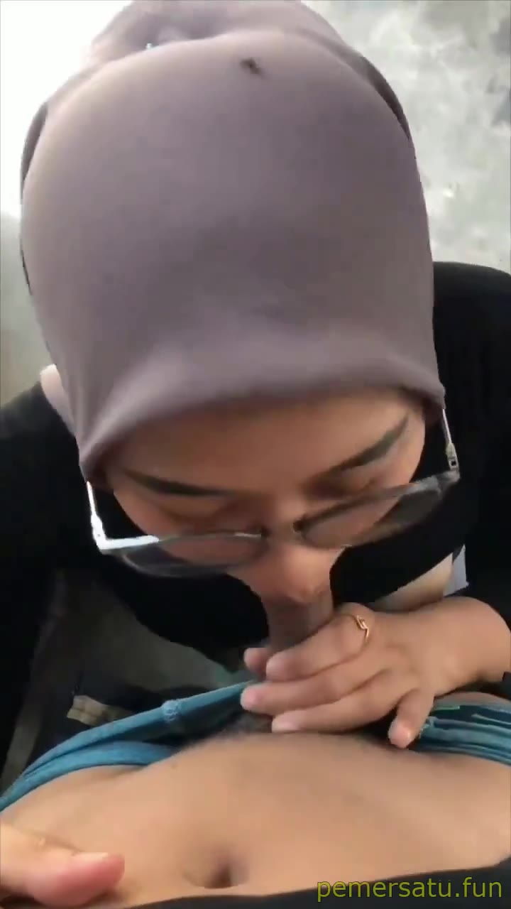 P8 Jilbab Ungu Viral Sepong Entot Rare Viral