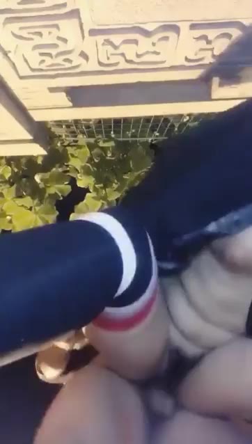 Thumbnail untuk Ngewe Di Gang Pabrik doodstream bokep Hijab Folder