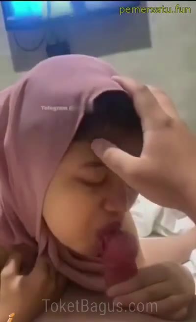 Thumbnail untuk Hijab Pink Viral Sepong Entot Crot Di Mulut