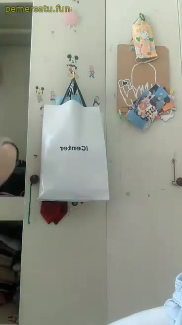 P10 Anna Kristina Ylaya Tobrut Kacamata Mov