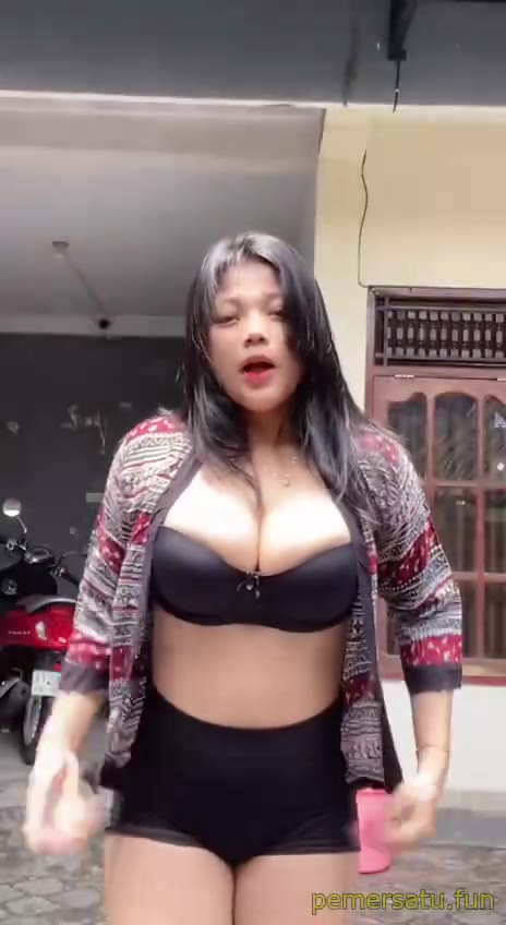 P8 Annie V1 Tiktoker Abg 18yo