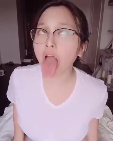 Thumbnail untuk Video Skandal Ambiiyah Artis Onlyfans3 Yakwad Vidio viral