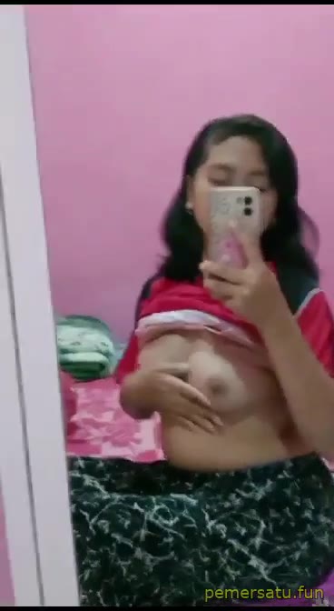P4 Icha ABG 18yo Mainkan Toket Ranum Pemersatu Fun