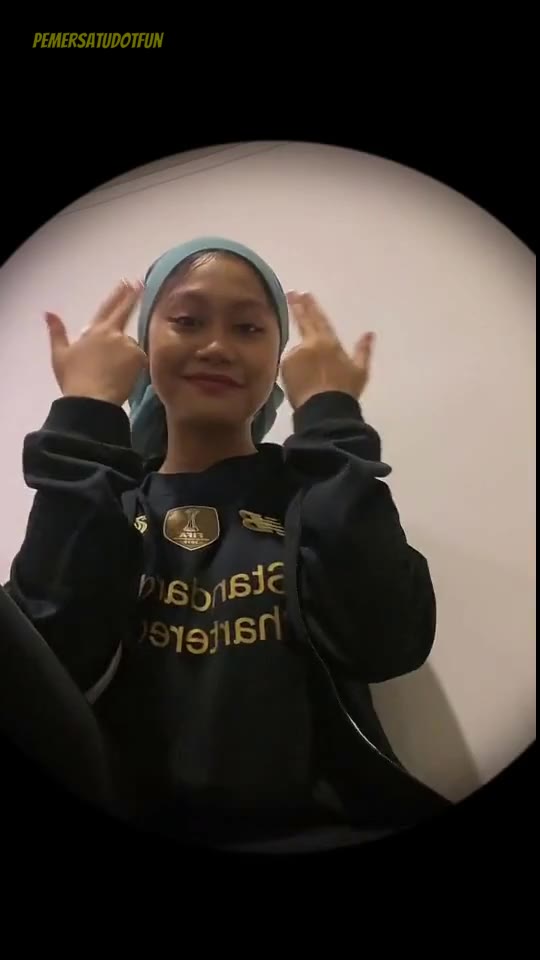 7) Koleksi Jilbab Tiktoker Syazlyn Colok Memek Output P1 (new