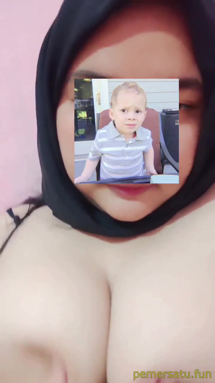 P13 Gebi Jilbab ABG 18yo Memek Sempit Segaris Pink Pemersatu Fun