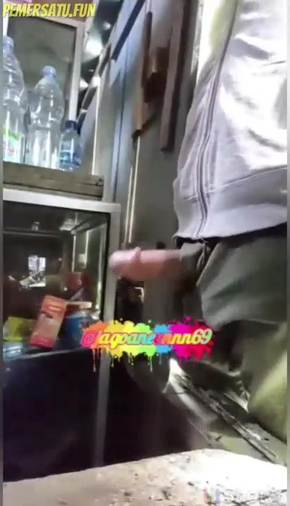 Warung STW Nyepong Punya Brondong Di