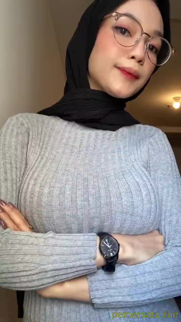 P8 Trakteer Fadhilarzk Hijab Sange Viral