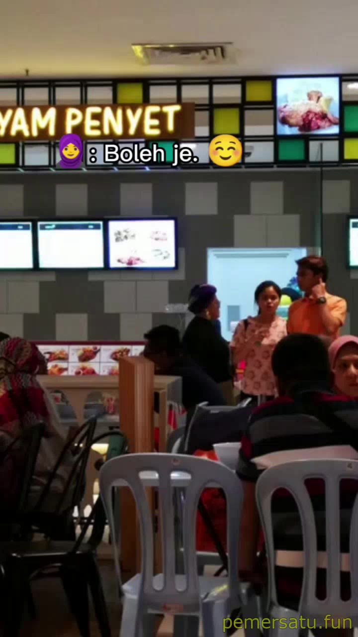 P1 Jilbab Alim Ternyata Barbar Suka Kontol