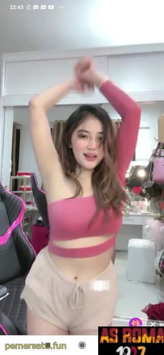 P1 Lidya Danari Live Cantik Binal
