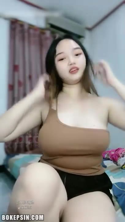 Thumbnail untuk Bokep Indo Moa Cantik Gemoy Pamerin Nenen Remas