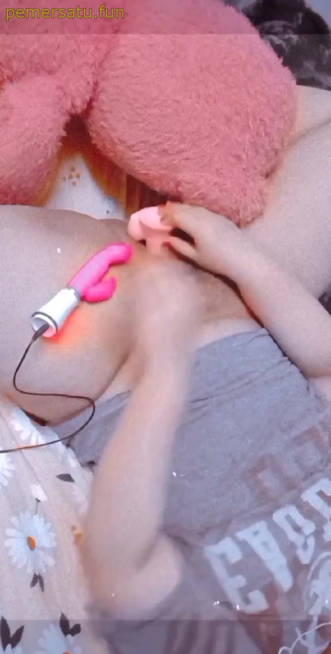 P37 CloudySlutt ABG Jual Konten Colmek Pakai Dildo 18yo Pemersatu Fun