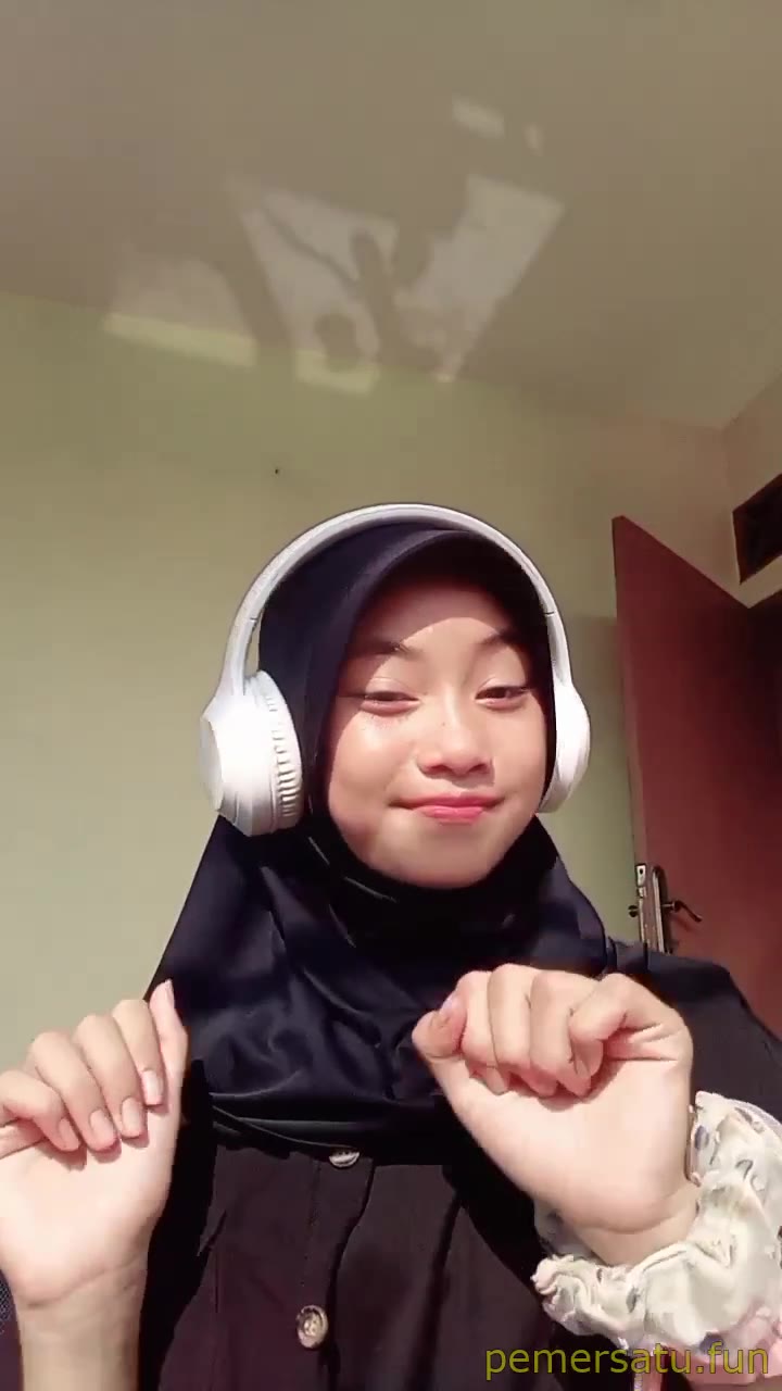 P5 Safitri ABG Jilbab 18yo Pemersatu Fun