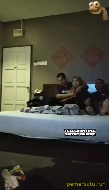 P2 Jilbab Dientot Berdua Di Kamar