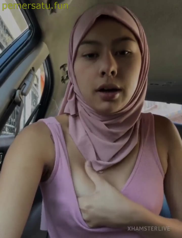 P1 Kelakuan Hijab Berjilbab Di Mobil