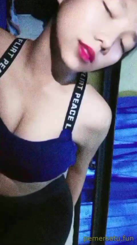 P49 Kirana Abg 18yo Sange Colok Memek