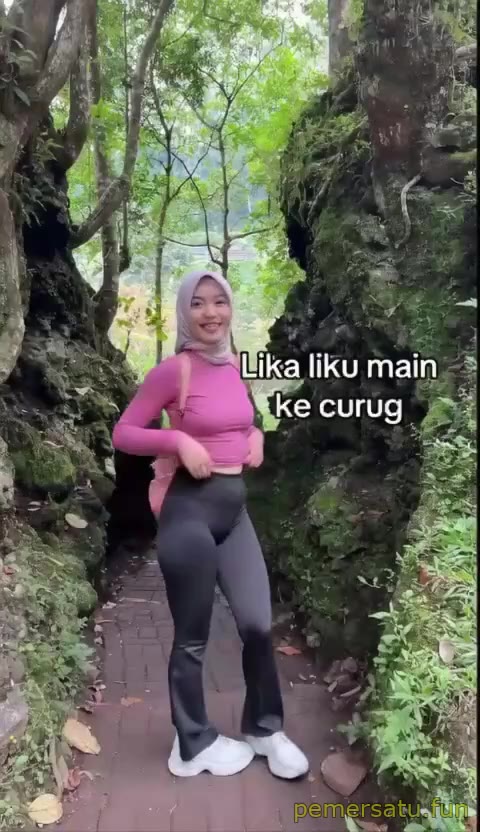 Curug Jilbab Pap Tetek Di Hutan