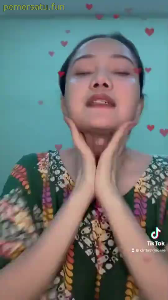P33 Fara Cempaka Toket Gede Tobrut