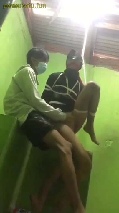 Diewe Bosen Ngentot Biasa Hijab Sange Diikat Lalu