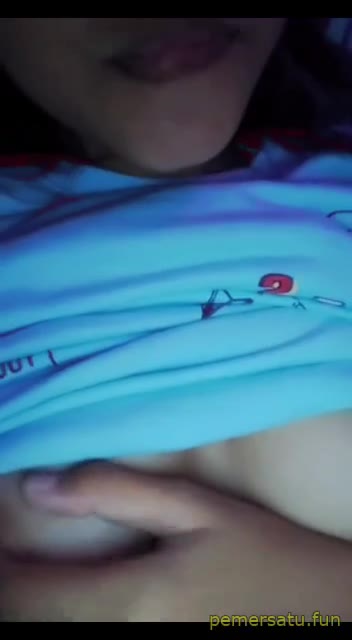 P13 Ria Amanda Masih Pakai Miniset Dan Baju Tidur Pap Tetek