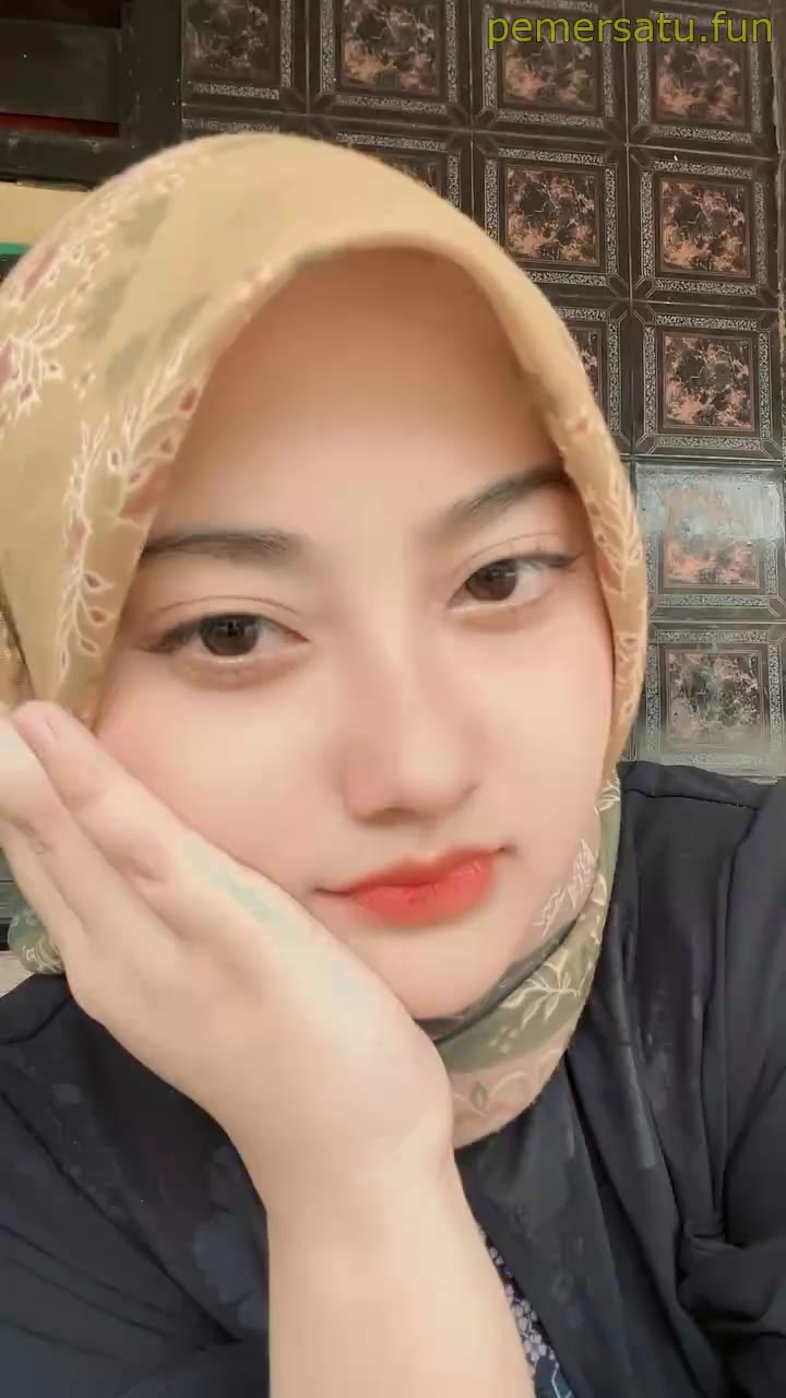 P63 Nurmahmt Jilbab Ekslusif Cakep