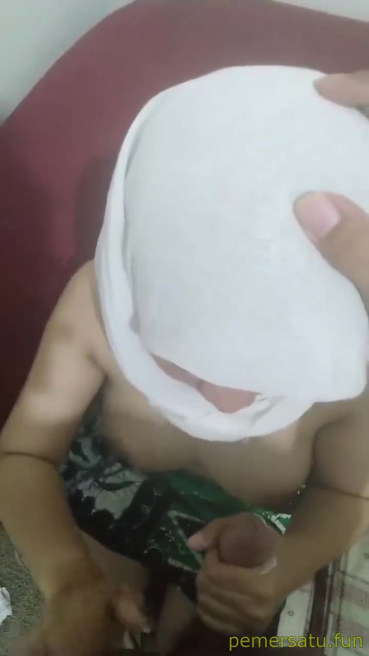 P28 Hijab Lucille Doyan Kontol