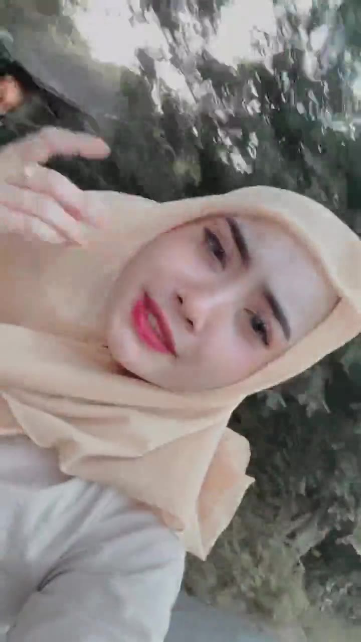 Thumbnail untuk Hijabers Montok Live Hari Lebaran bebasindo pekoblive Sotwe