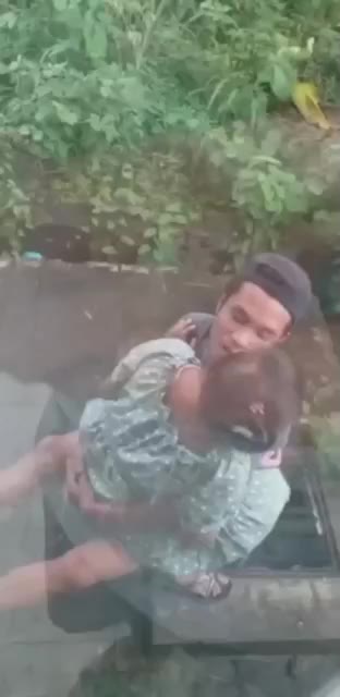 Thumbnail untuk Ngintip Abg Pacaran Di Belakang Rumaj Bokepsin Video