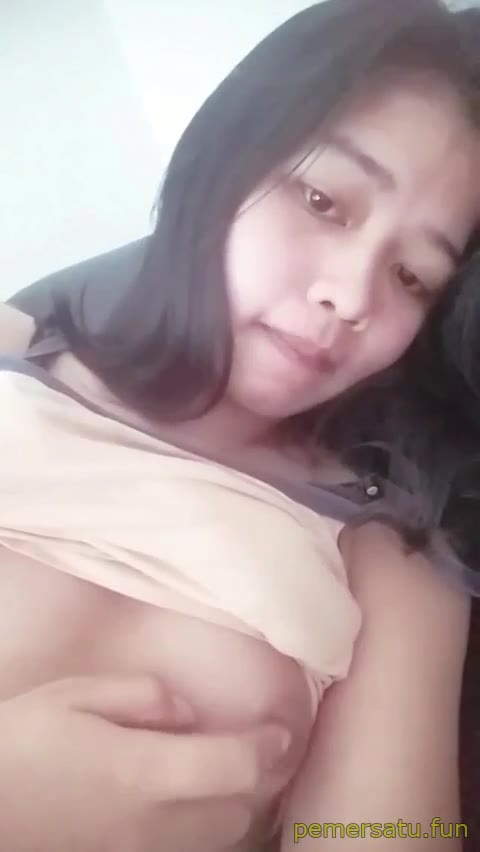 P5 Mella ABG 18yo Sange Sama Pisang