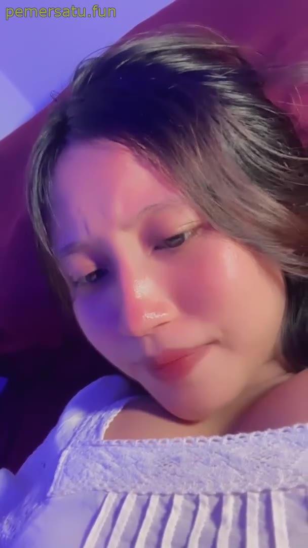 P9 Becca Cakep Mulus Tembem 18yo Live