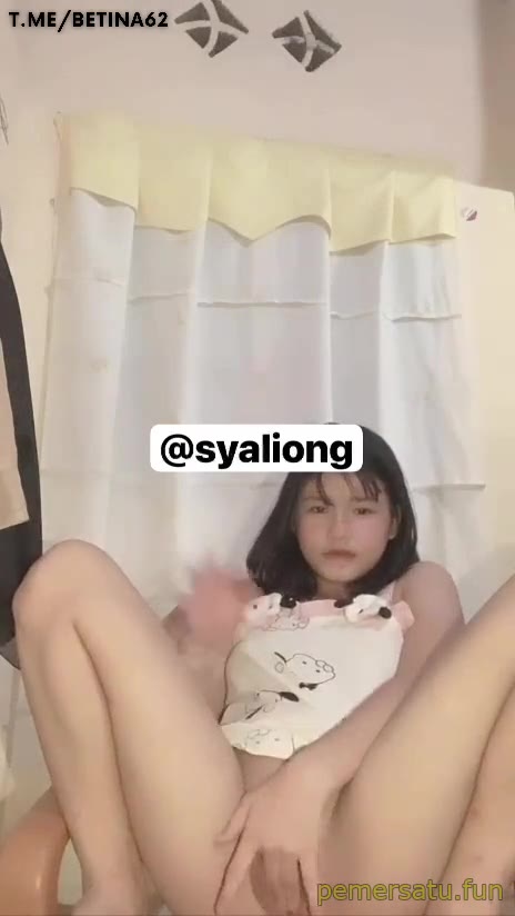 P19 Talent Syaliong 18yo Solo Colmek